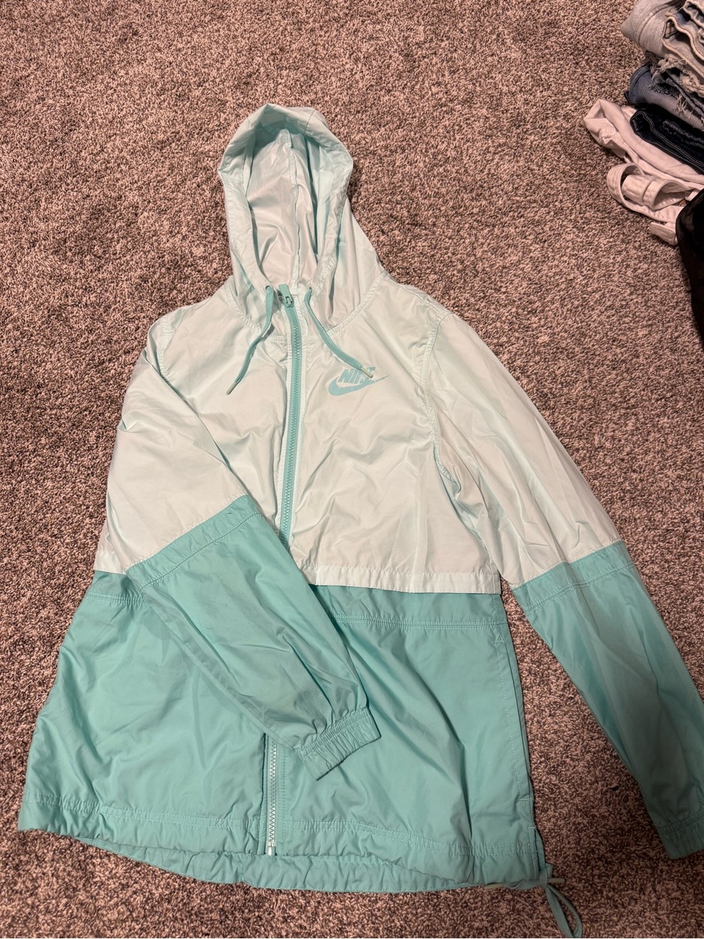 Nike Women's Mint Two-Tone Hooded Windbreaker